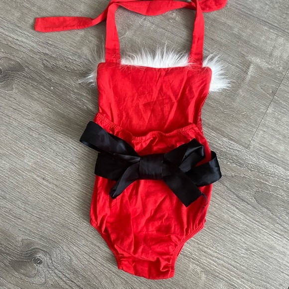 Christmas Santa infant romper 6-12m - Picture 4 of 4